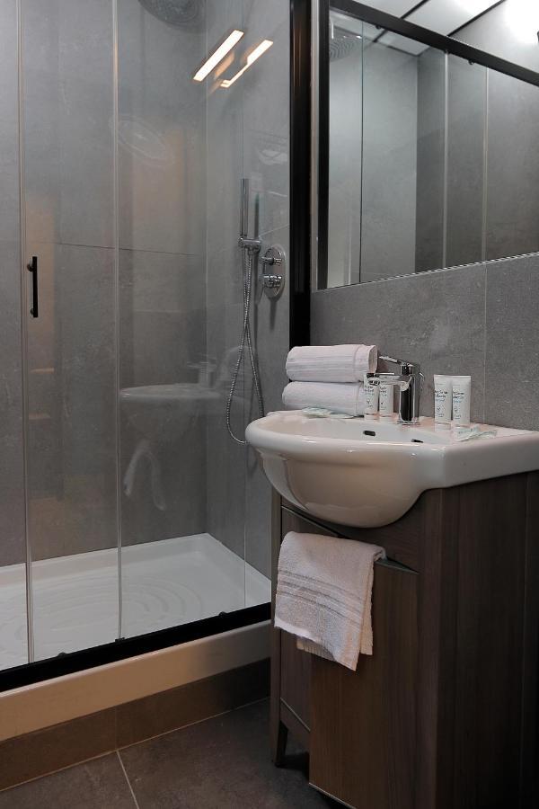 Plus Florence Hostal *